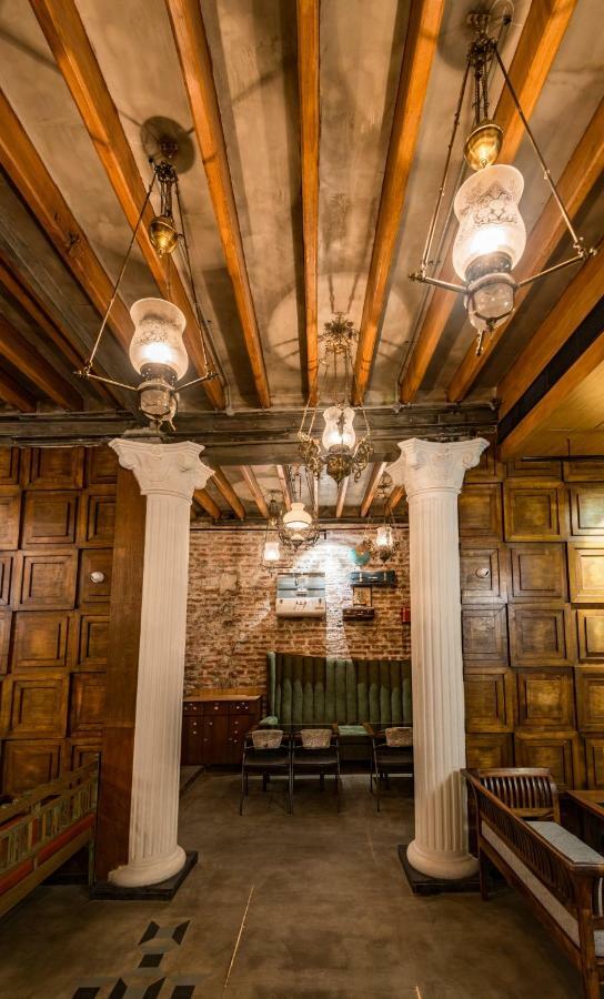 Hotel Crawford Inn Bombay Exterior foto